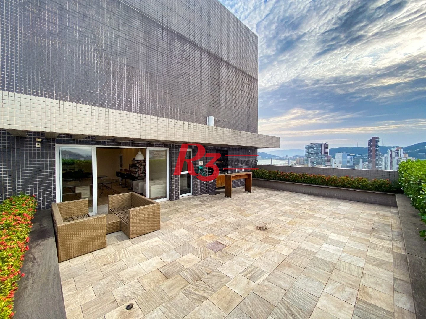 Apartamento à venda, 72 m² por R$ 1.450.000,00 - Gonzaga - Santos/SP