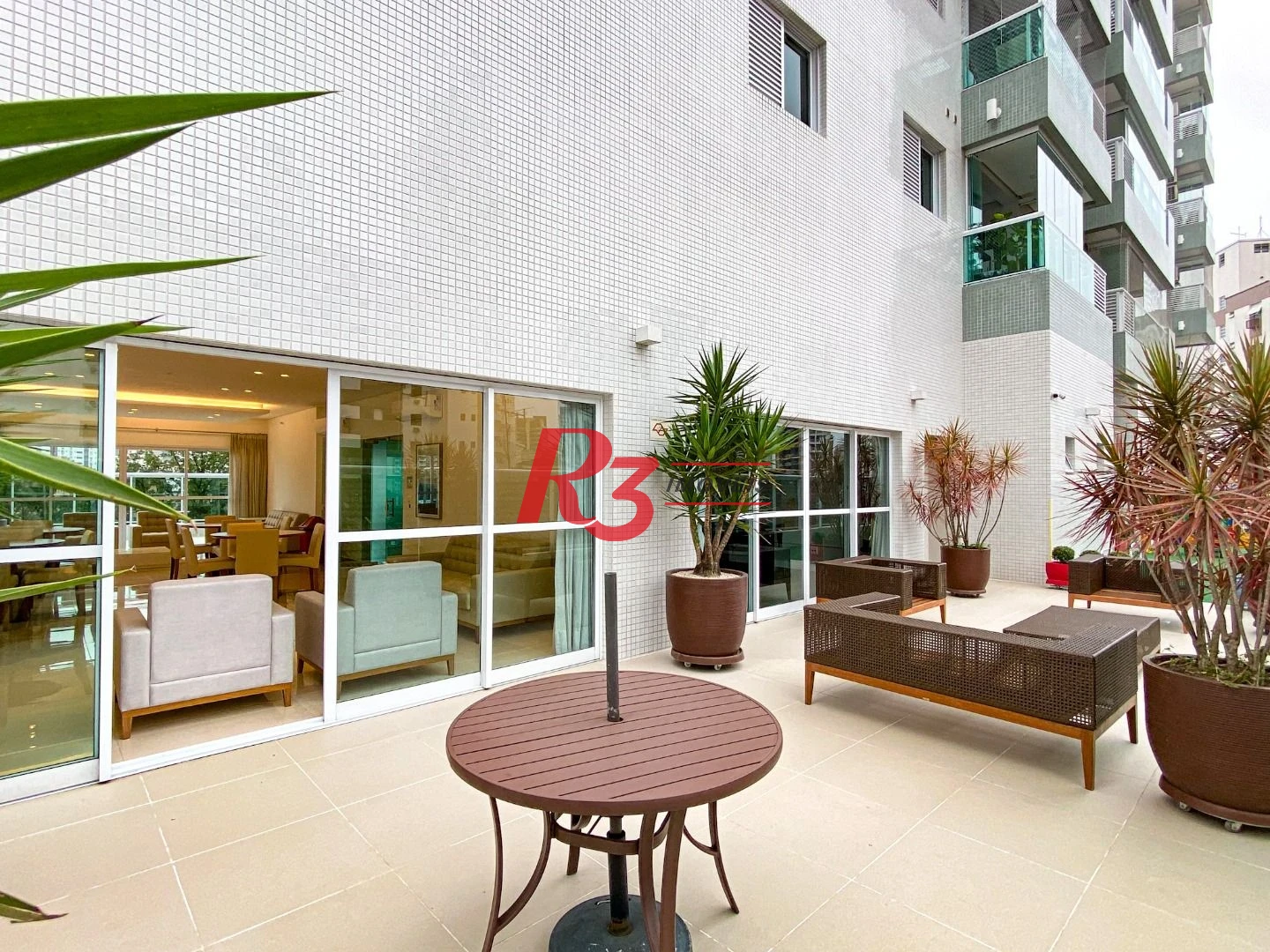 Apartamento com 2 dormitórios para alugar, 74 m² por R$ 7.000,00/mês - Gonzaga - Santos/SP