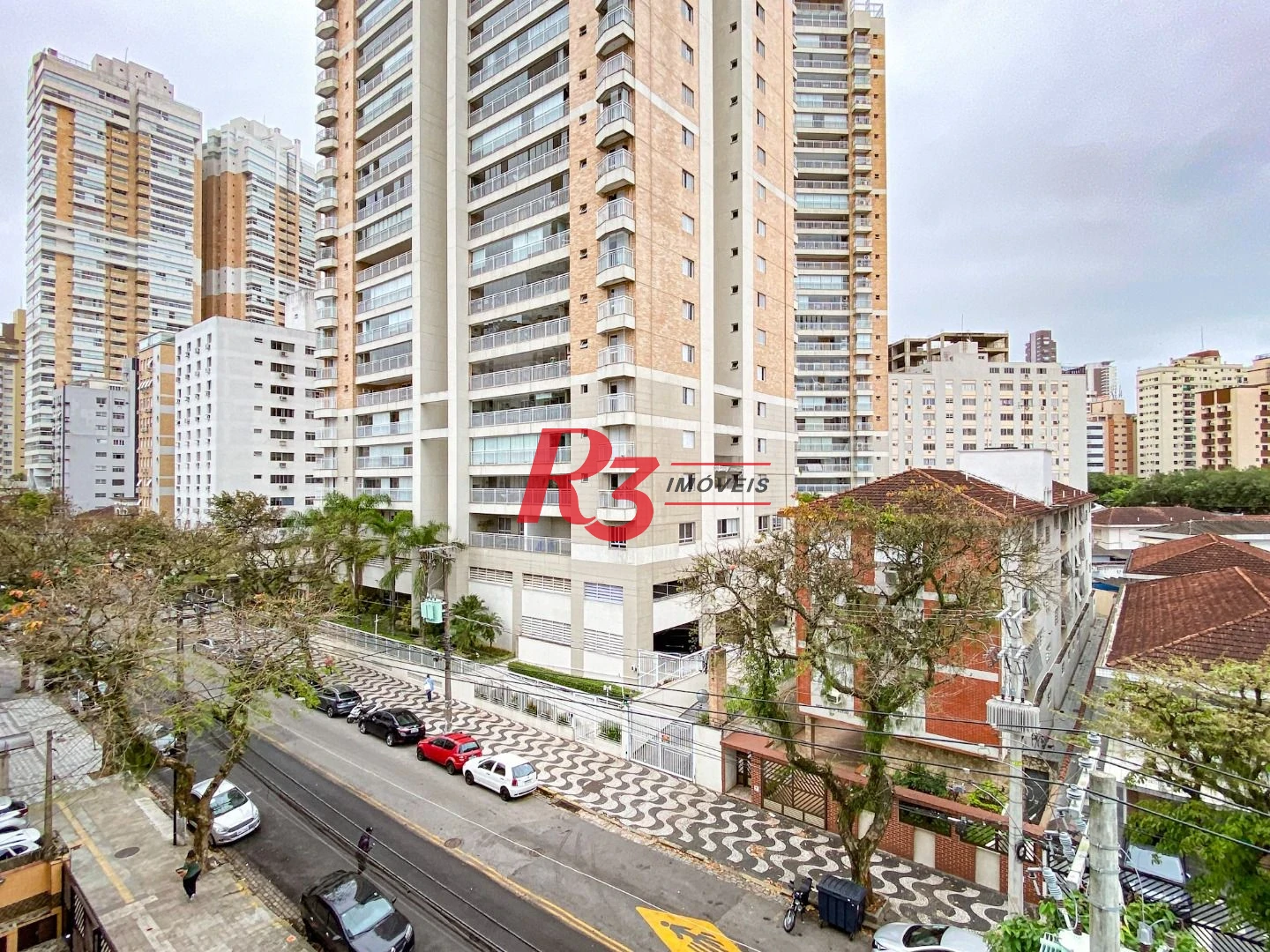 Apartamento com 2 dormitórios para alugar, 74 m² por R$ 7.000,00/mês - Gonzaga - Santos/SP