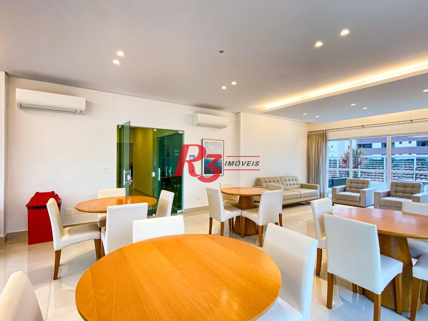 Apartamento com 2 dormitórios para alugar, 74 m² por R$ 7.000,00/mês - Gonzaga - Santos/SP
