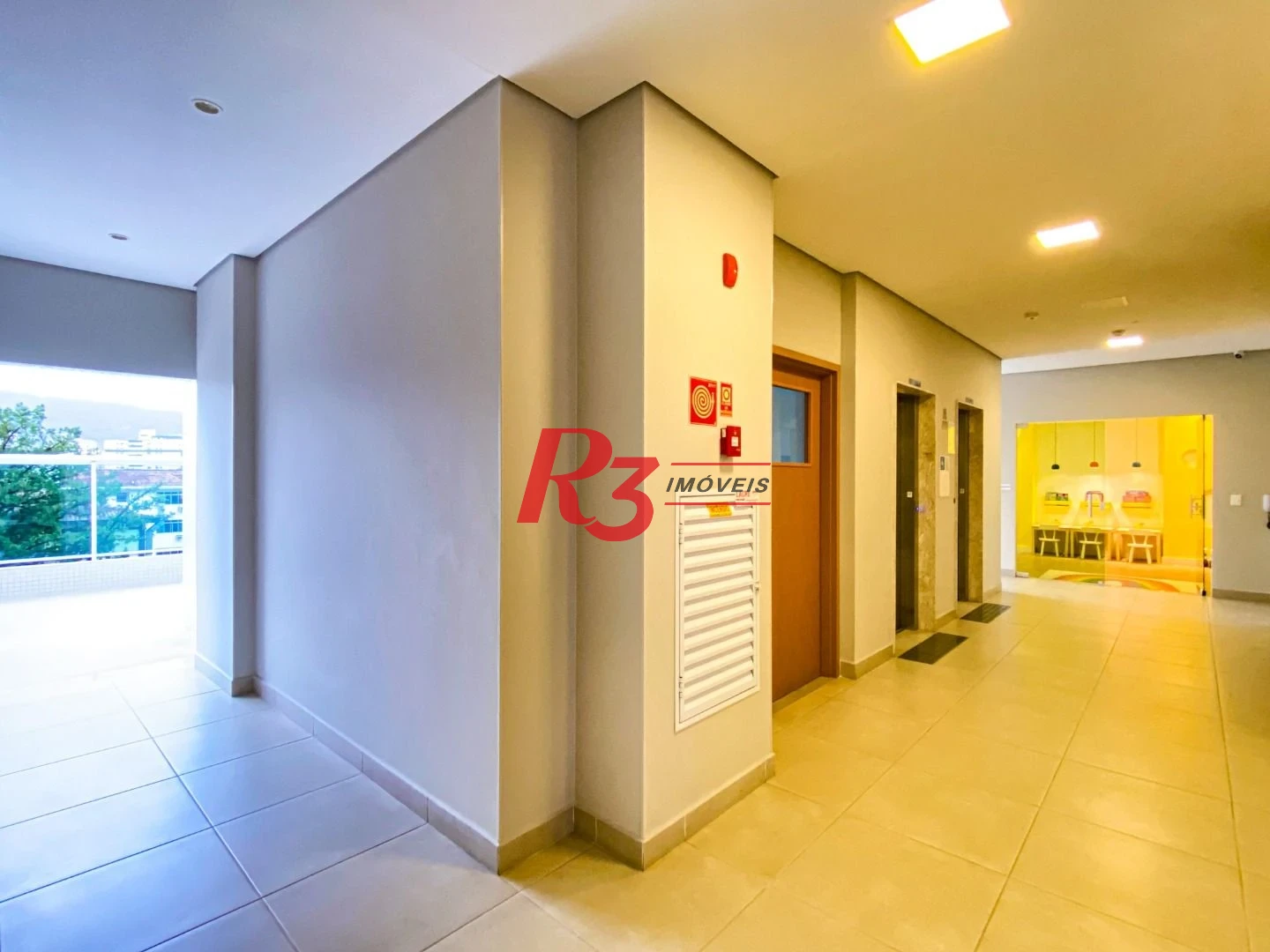 Apartamento com 2 dormitórios para alugar, 74 m² por R$ 7.000,00/mês - Gonzaga - Santos/SP