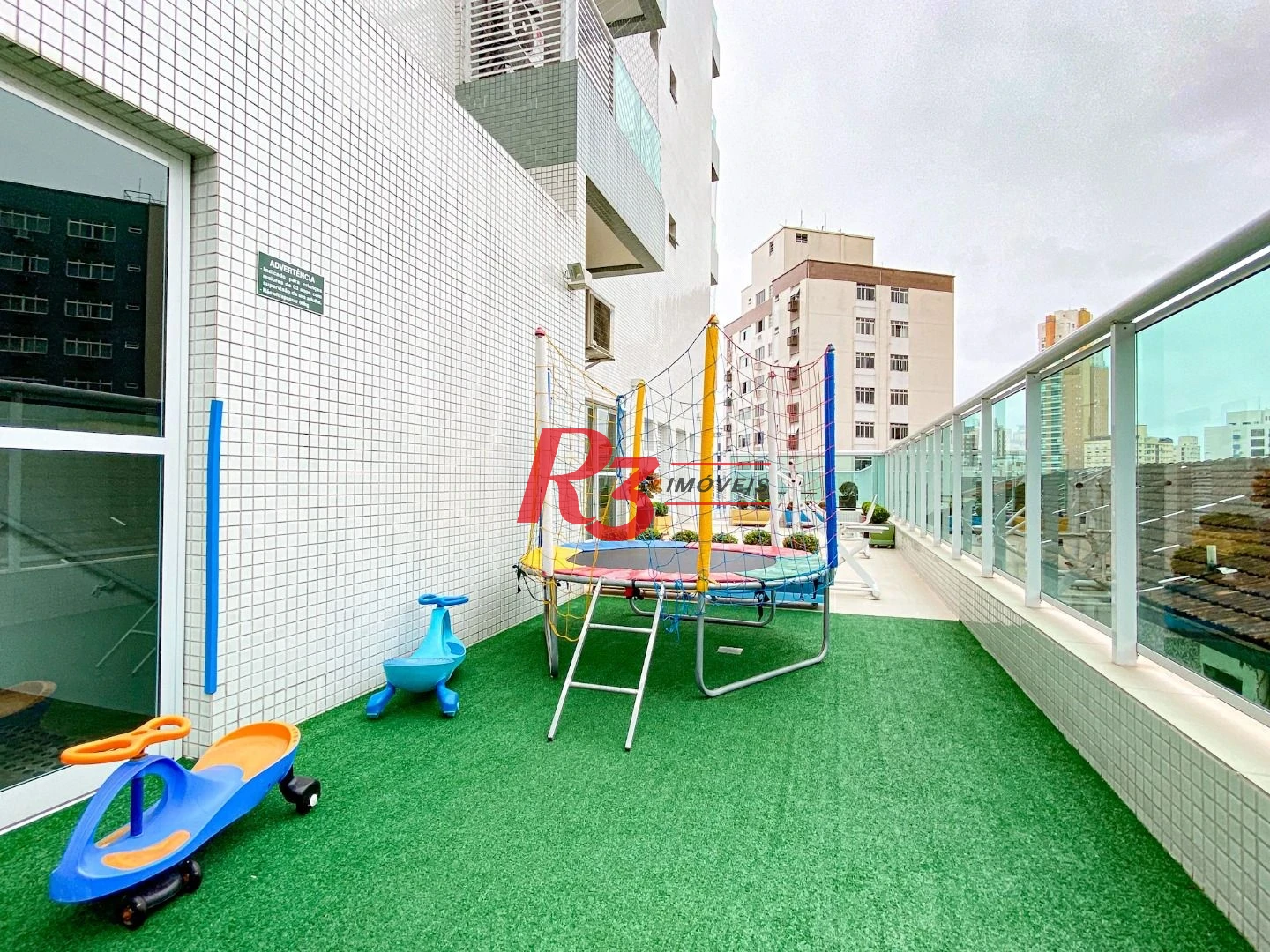 Apartamento com 2 dormitórios para alugar, 74 m² por R$ 7.000,00/mês - Gonzaga - Santos/SP