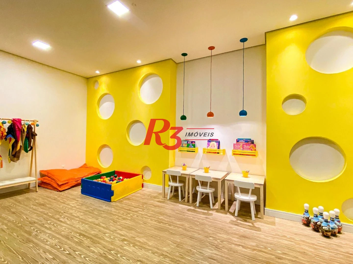 Apartamento com 2 dormitórios para alugar, 74 m² por R$ 7.000,00/mês - Gonzaga - Santos/SP