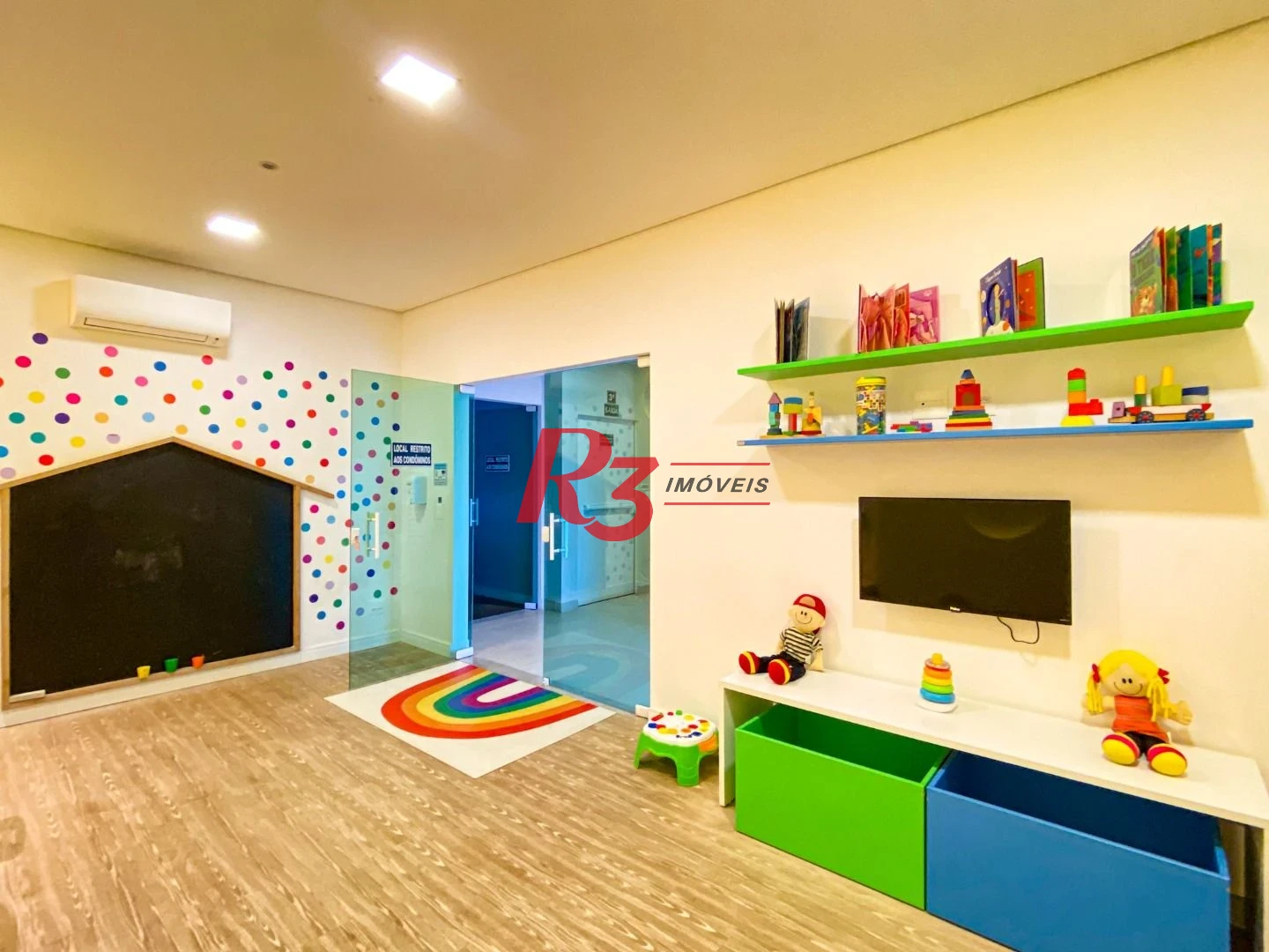 Apartamento com 2 dormitórios para alugar, 74 m² por R$ 7.000,00/mês - Gonzaga - Santos/SP