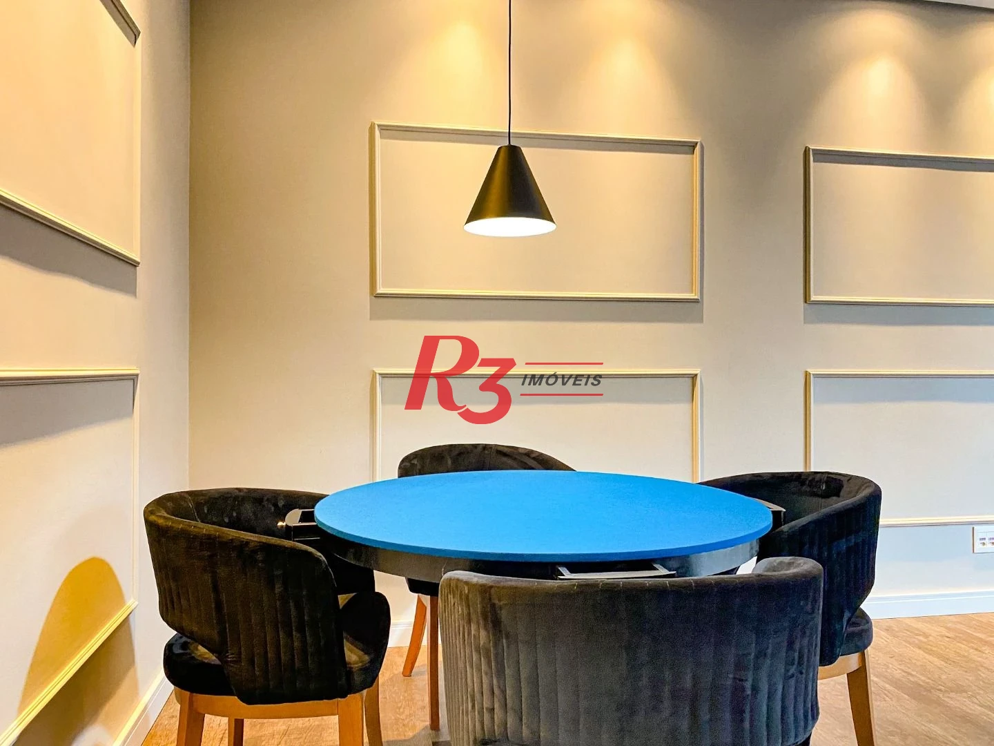 Apartamento com 2 dormitórios para alugar, 74 m² por R$ 7.000,00/mês - Gonzaga - Santos/SP