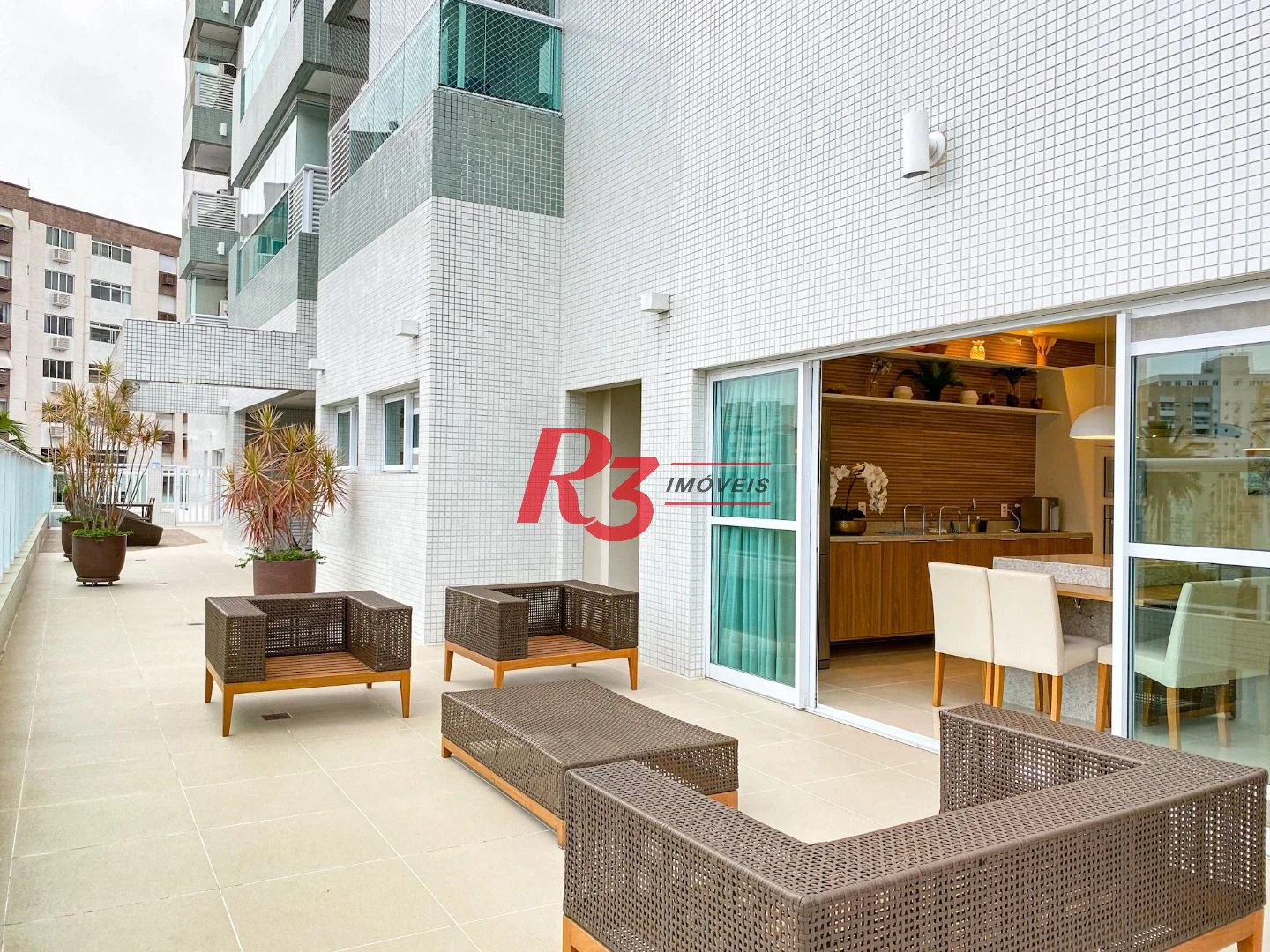 Apartamento com 2 dormitórios para alugar, 74 m² por R$ 7.000,00/mês - Gonzaga - Santos/SP