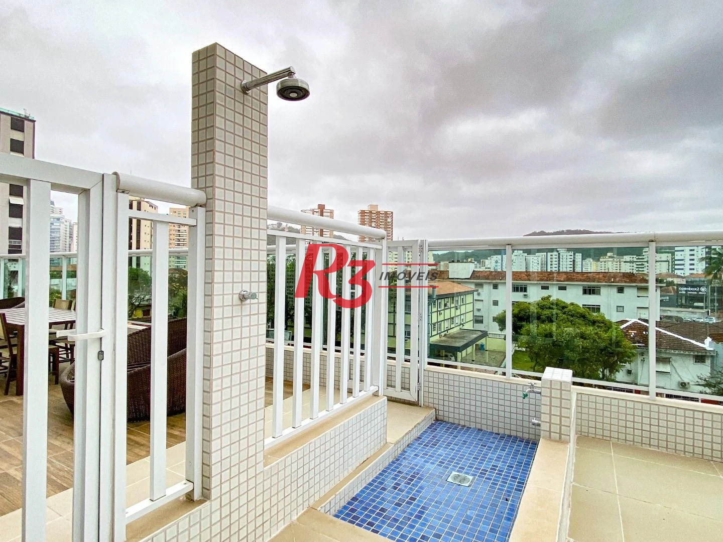 Apartamento com 2 dormitórios para alugar, 74 m² por R$ 7.000,00/mês - Gonzaga - Santos/SP