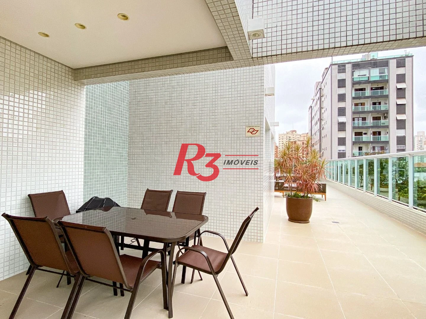 Apartamento com 2 dormitórios para alugar, 74 m² por R$ 7.000,00/mês - Gonzaga - Santos/SP