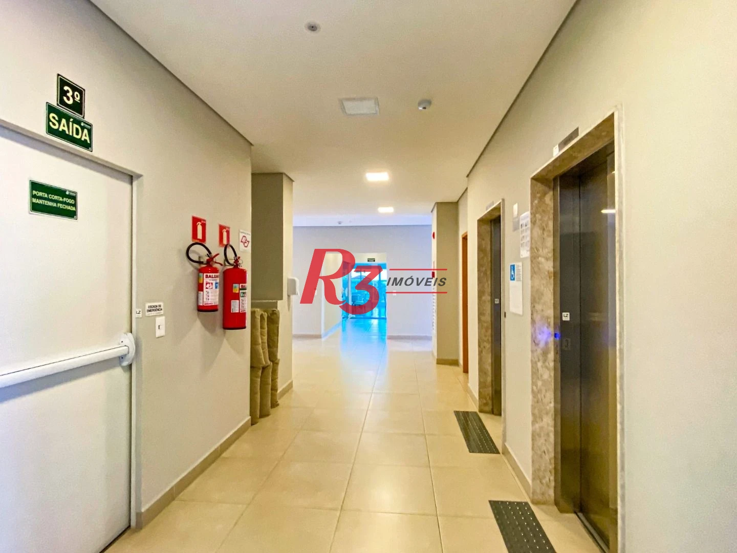 Apartamento com 2 dormitórios para alugar, 74 m² por R$ 7.000,00/mês - Gonzaga - Santos/SP