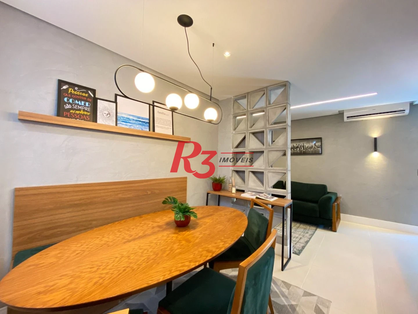 Apartamento com 2 dormitórios à venda, 72 m² por R$ 845.000,00 - Campo Grande - Santos/SP