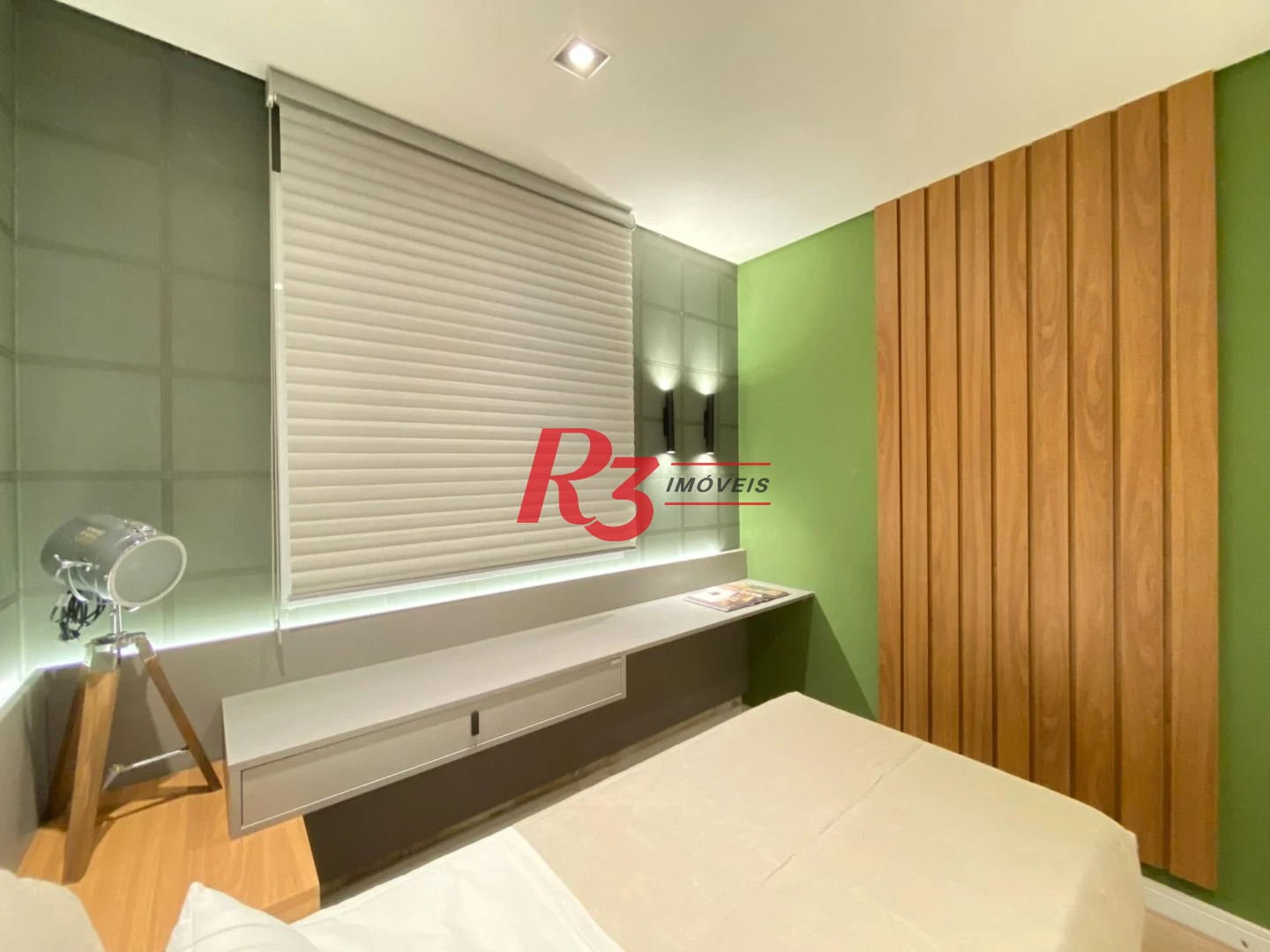 Apartamento com 2 dormitórios à venda, 72 m² por R$ 845.000,00 - Campo Grande - Santos/SP