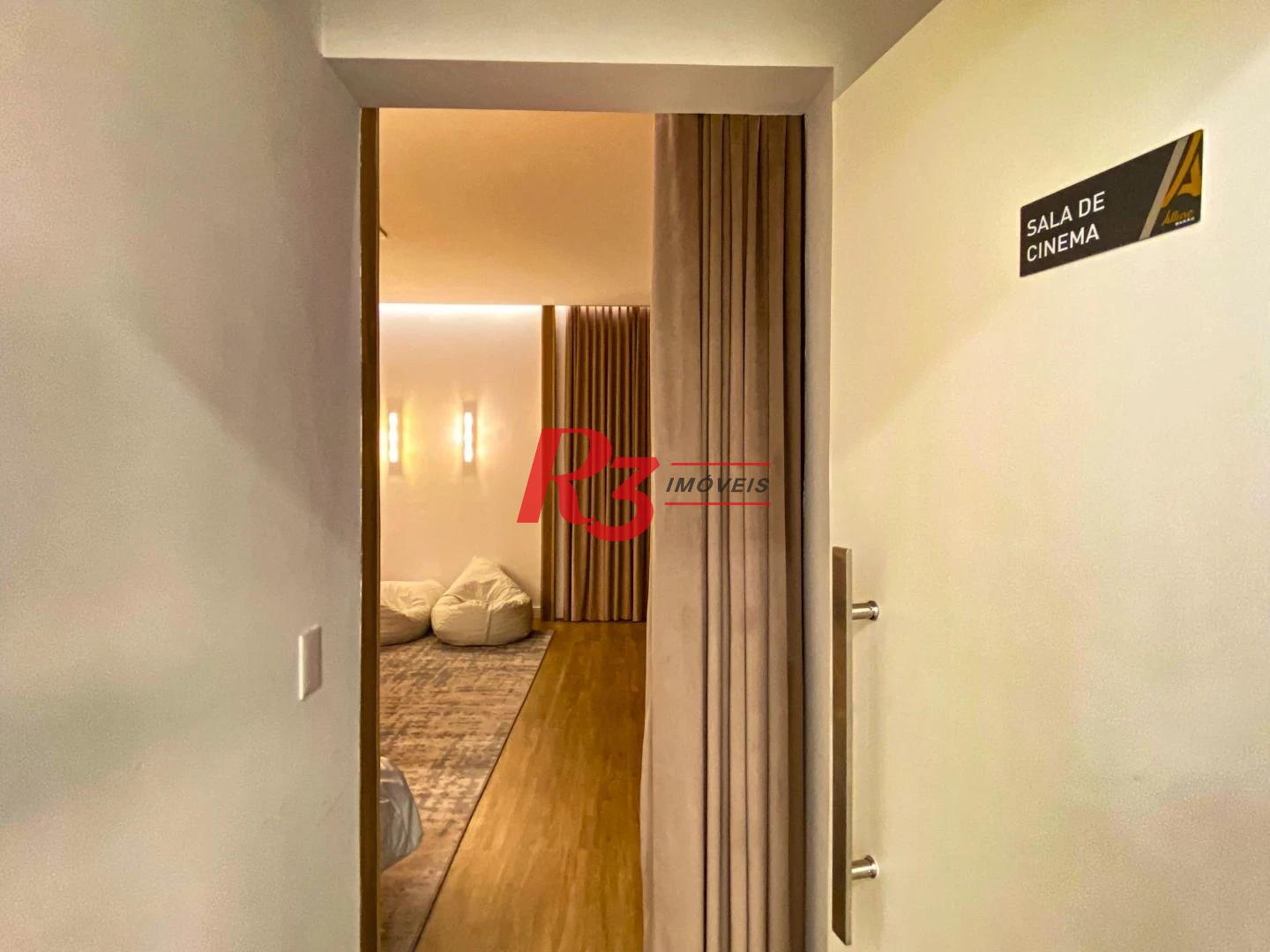 Apartamento com 2 dormitórios para alugar, 77 m² por R$ 7.000,02/mês - José Menino - Santos/SP
