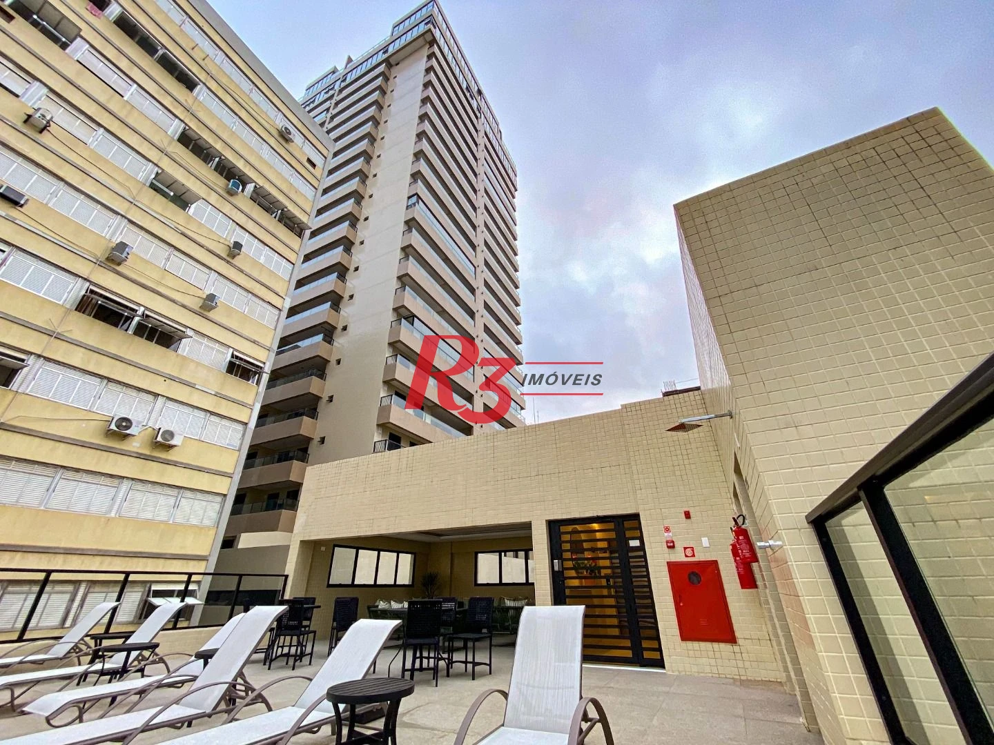 Apartamento com 2 dormitórios para alugar, 77 m² por R$ 7.000,02/mês - José Menino - Santos/SP