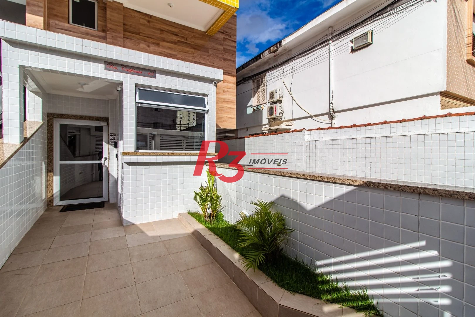 Apartamento com 2 dormitórios à venda, 73 m² por R$ 619.000,00 - Campo Grande - Santos/SP
