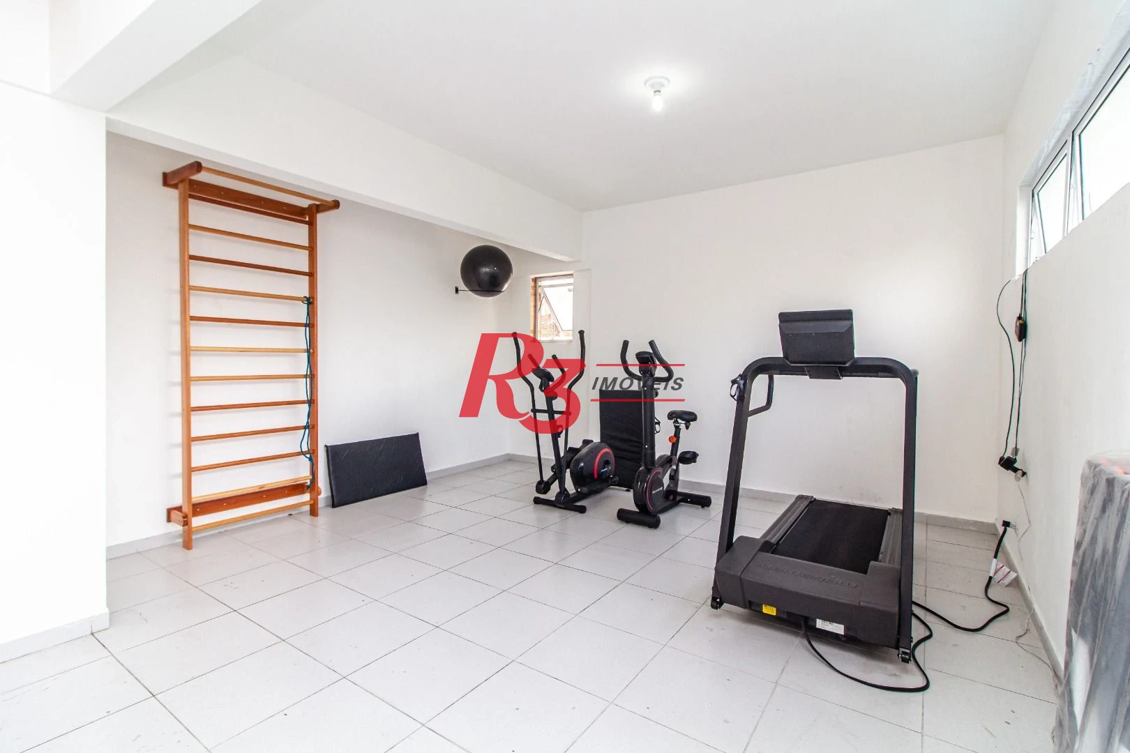 Apartamento com 2 dormitórios à venda, 73 m² por R$ 619.000,00 - Campo Grande - Santos/SP