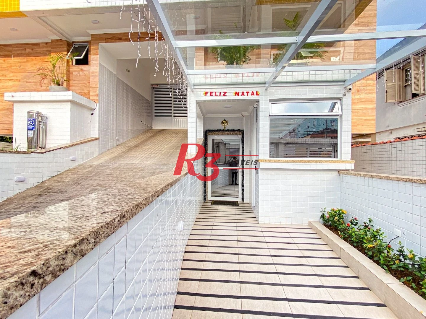 Apartamento com 2 dormitórios à venda, 73 m² por R$ 619.000,00 - Campo Grande - Santos/SP