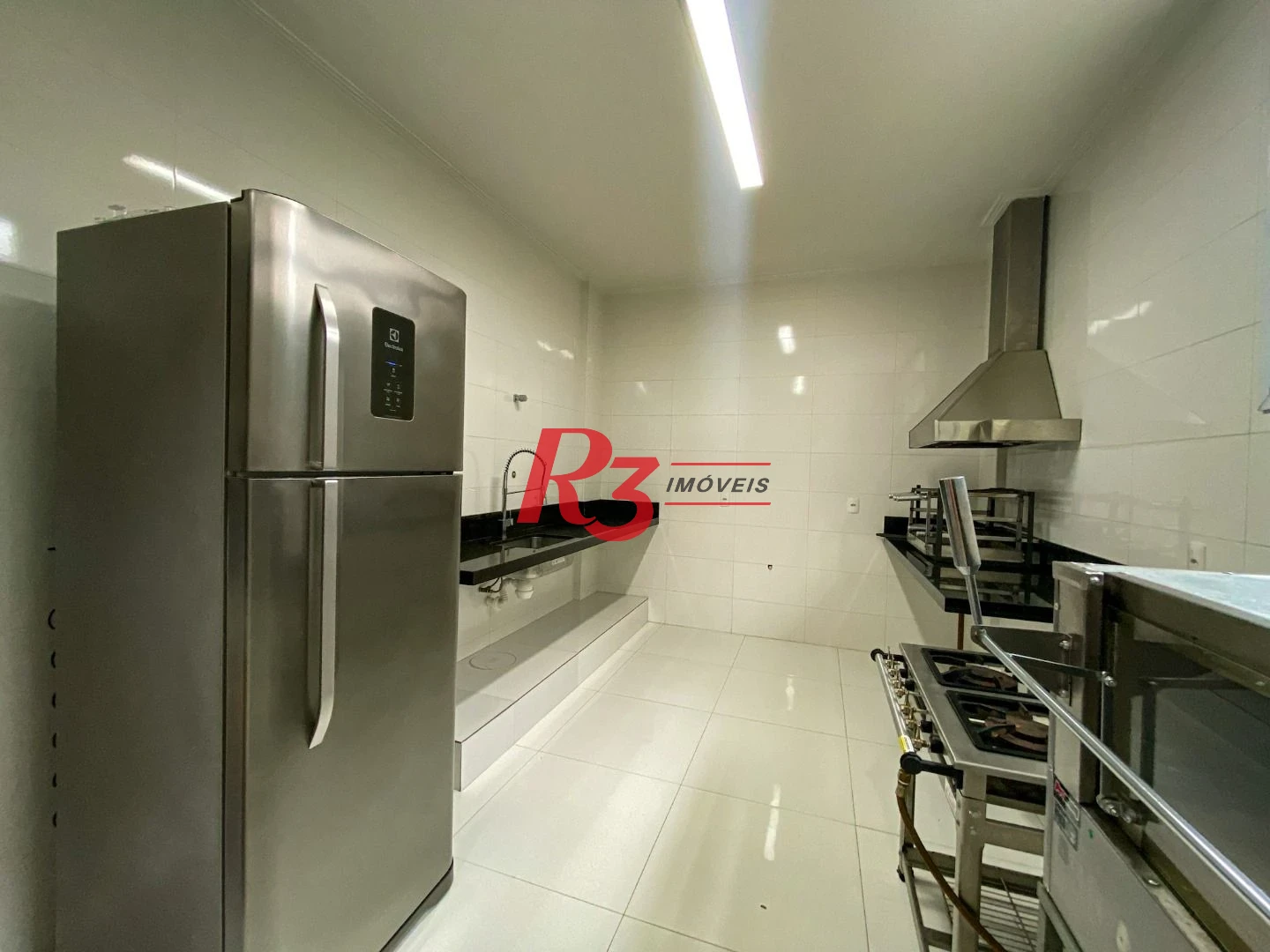 Apartamento com 2 dormitórios para alugar, 119 m² por R$ 12.000,02/mês - Embaré - Santos/SP