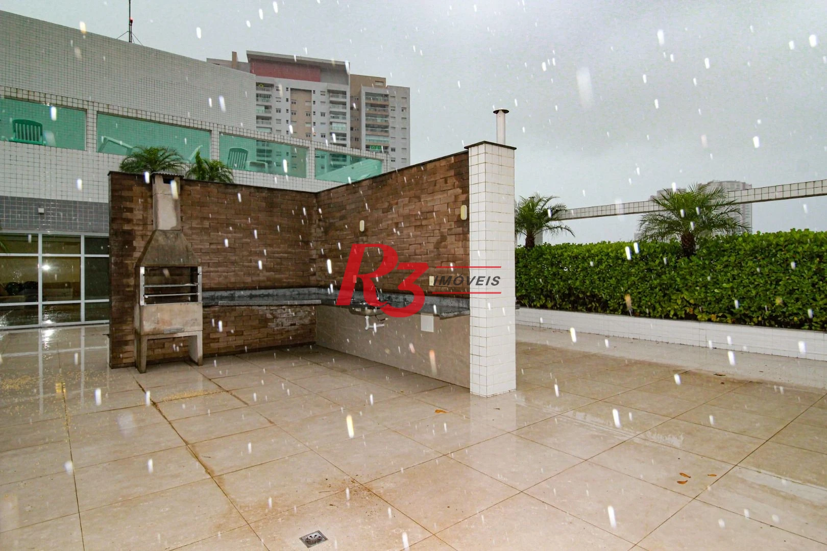 Apartamento com 2 dormitórios à venda, 68 m² por R$ 670.000,00 - Marapé - Santos/SP