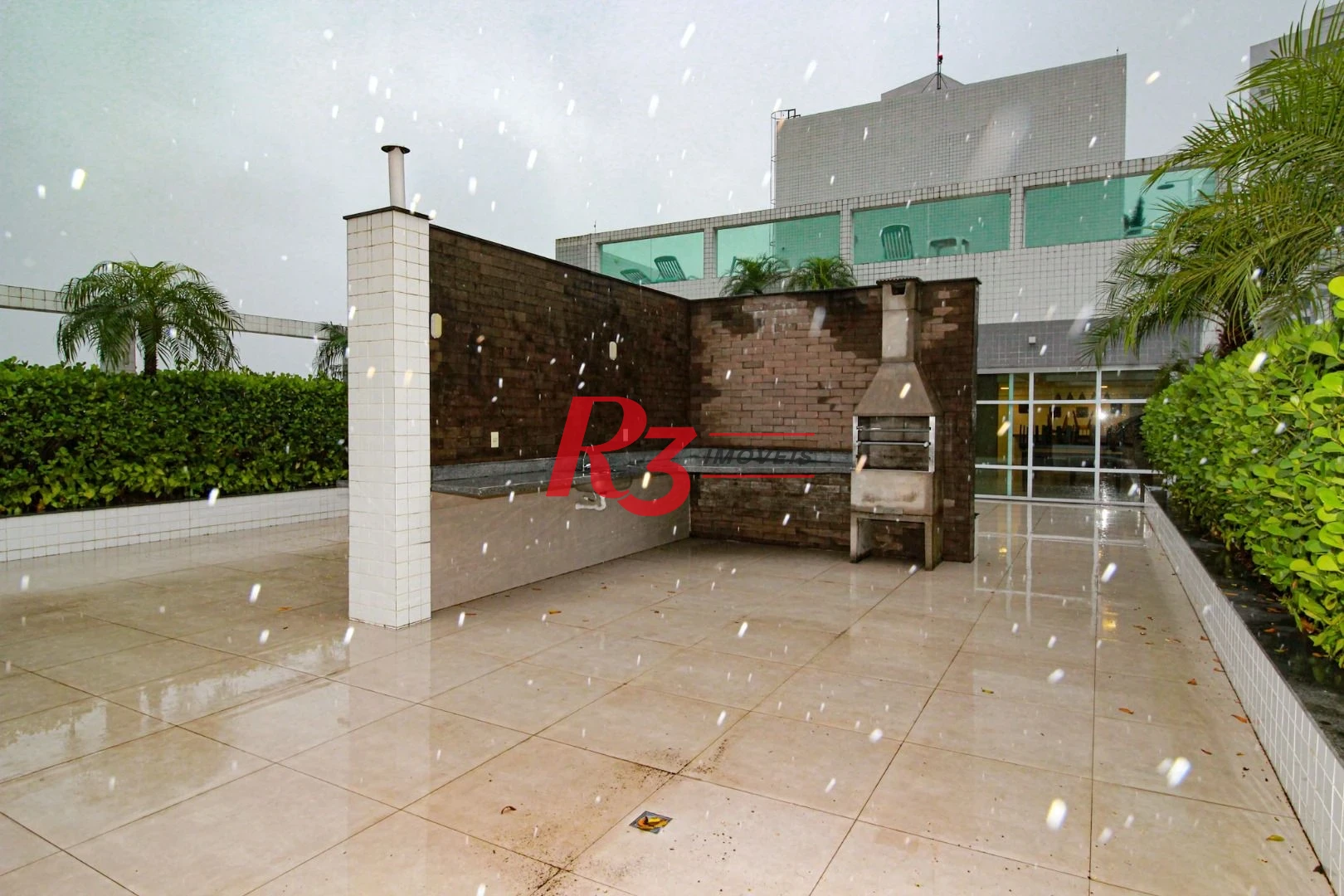 Apartamento com 2 dormitórios à venda, 68 m² por R$ 670.000,00 - Marapé - Santos/SP
