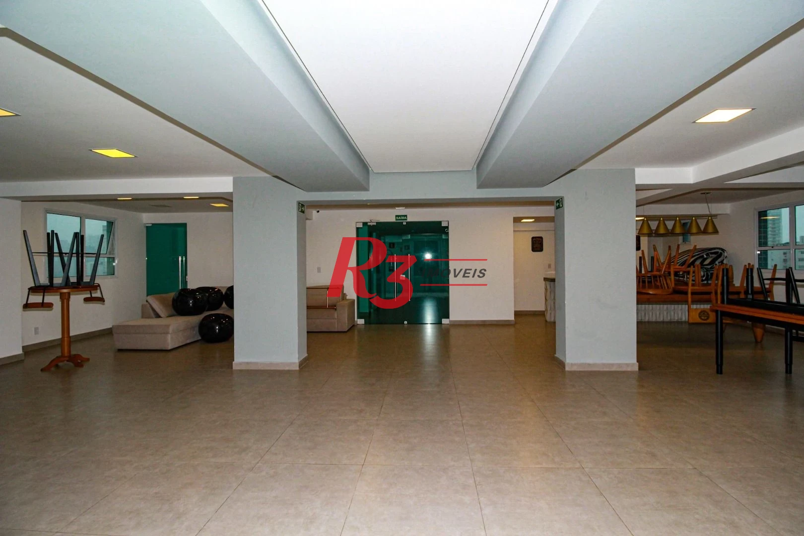 Apartamento com 2 dormitórios à venda, 68 m² por R$ 670.000,00 - Marapé - Santos/SP