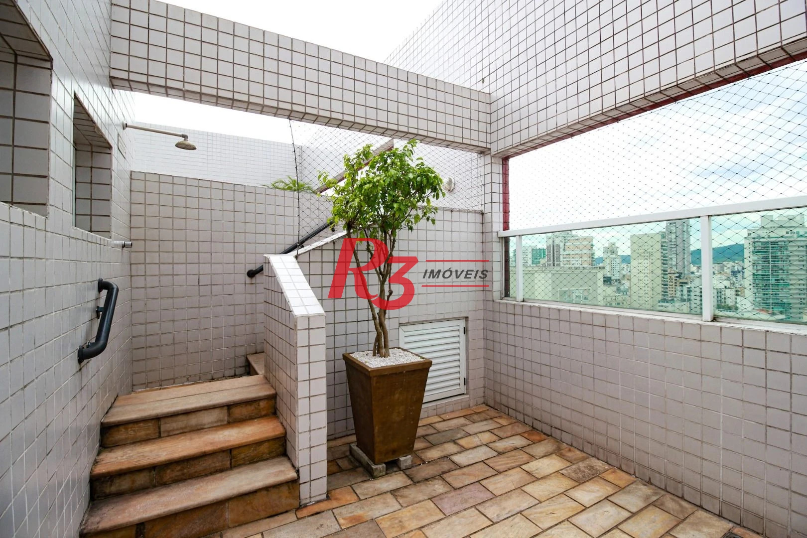 Apartamento com 3 dormitórios à venda, 105 m² por R$ 999.900,00 - Gonzaga - Santos/SP
