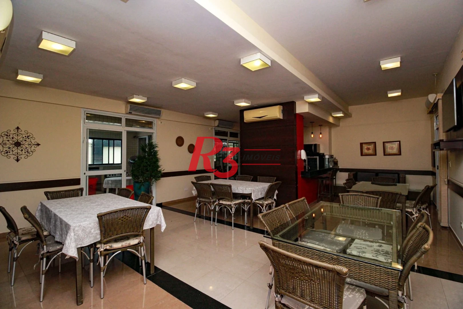 Apartamento com 3 dormitórios à venda, 128 m² por R$ 1.850.000,00 - Gonzaga - Santos/SP