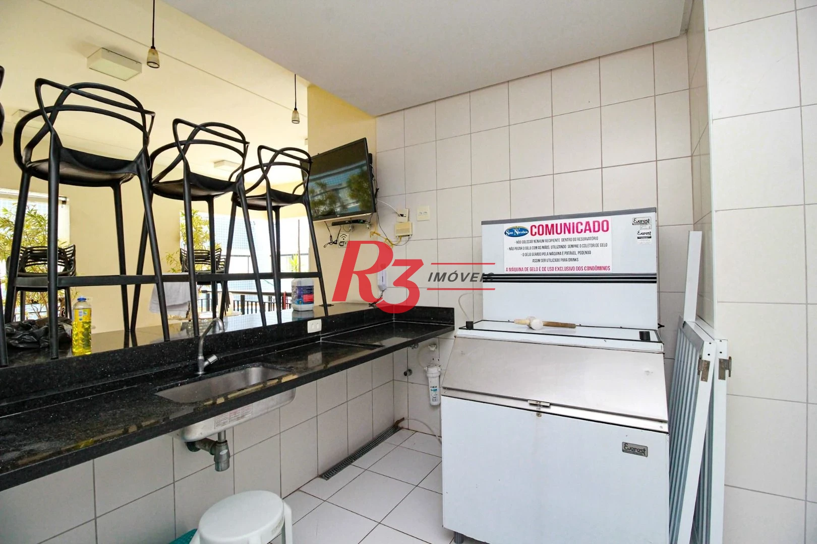 Apartamento com 3 dormitórios à venda, 128 m² por R$ 1.850.000,00 - Gonzaga - Santos/SP