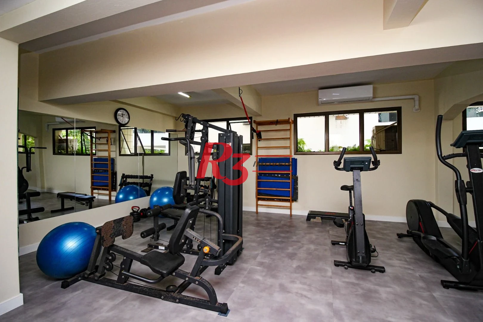 Apartamento com 3 dormitórios à venda, 235 m² por R$ 2.990.000,00 - Gonzaga - Santos/SP