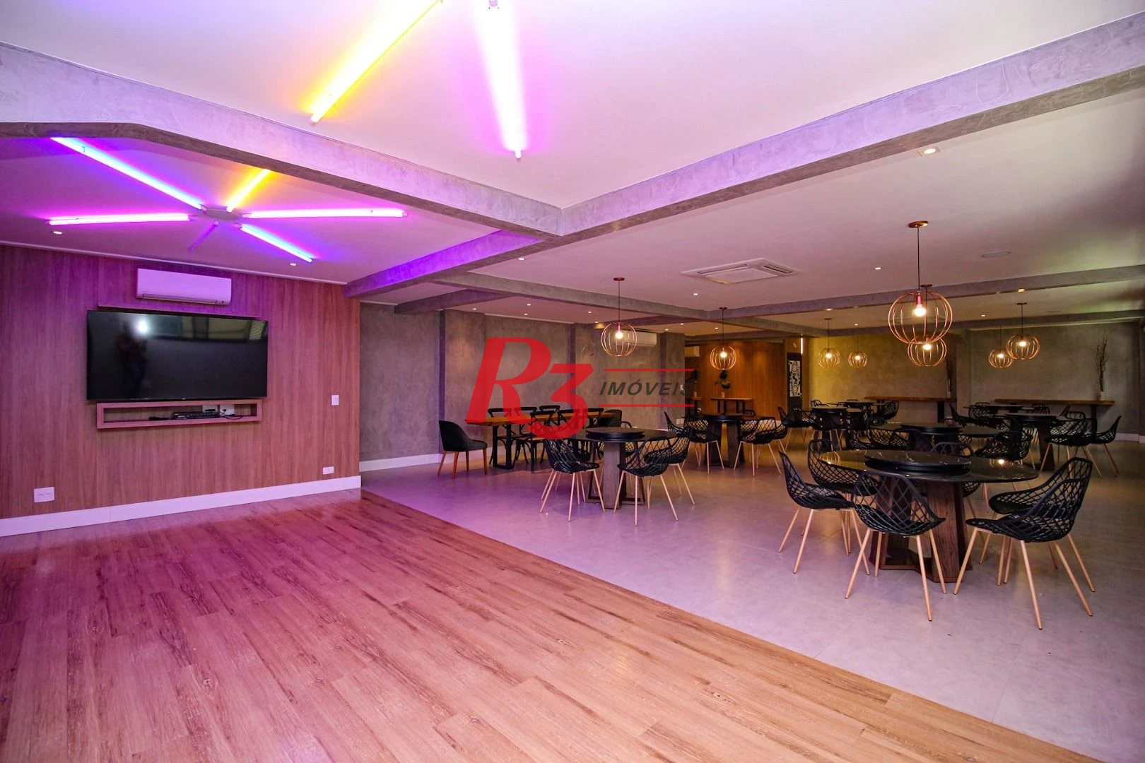 Apartamento com 3 dormitórios à venda, 235 m² por R$ 2.990.000,00 - Gonzaga - Santos/SP