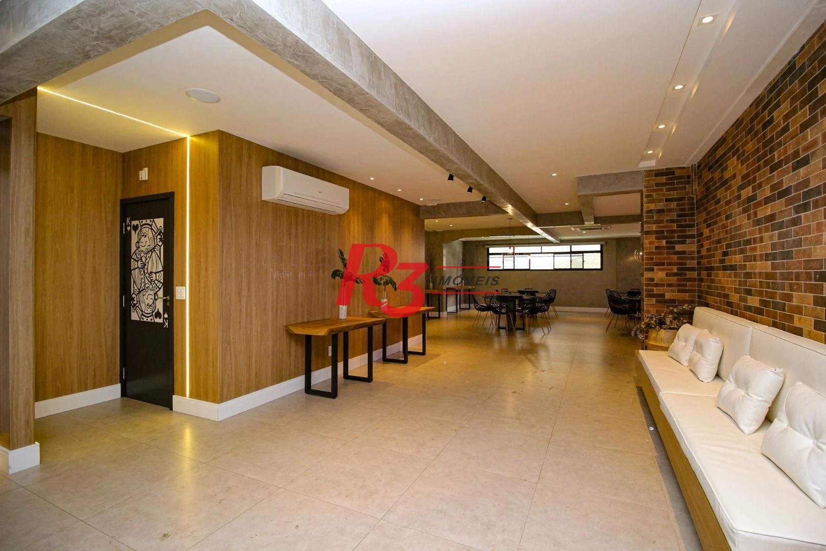 Apartamento com 3 dormitórios à venda, 235 m² por R$ 2.990.000,00 - Gonzaga - Santos/SP