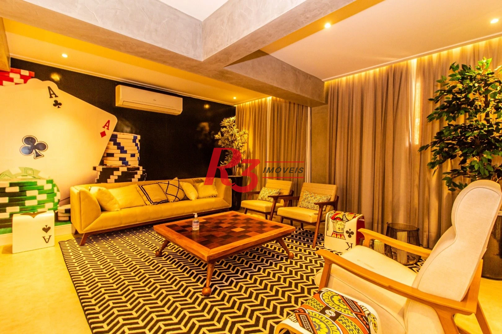 Apartamento com 3 dormitórios à venda, 235 m² por R$ 2.990.000,00 - Gonzaga - Santos/SP