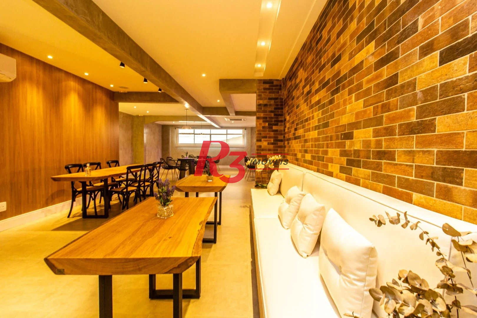 Apartamento com 3 dormitórios à venda, 235 m² por R$ 2.990.000,00 - Gonzaga - Santos/SP