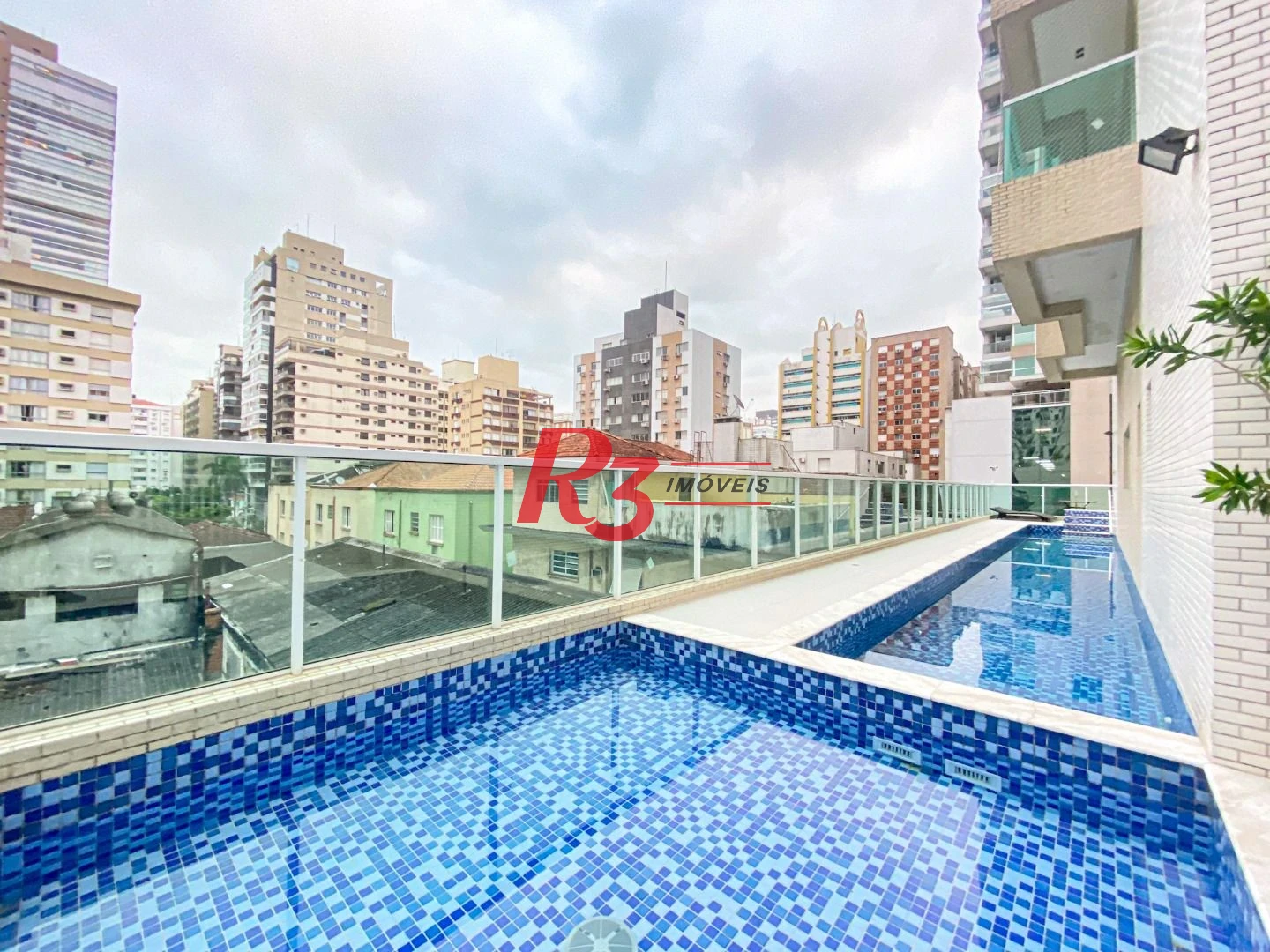 Apartamento com 3 dormitórios à venda, 129 m² por R$ 2.240.000,00 - Gonzaga - Santos/SP