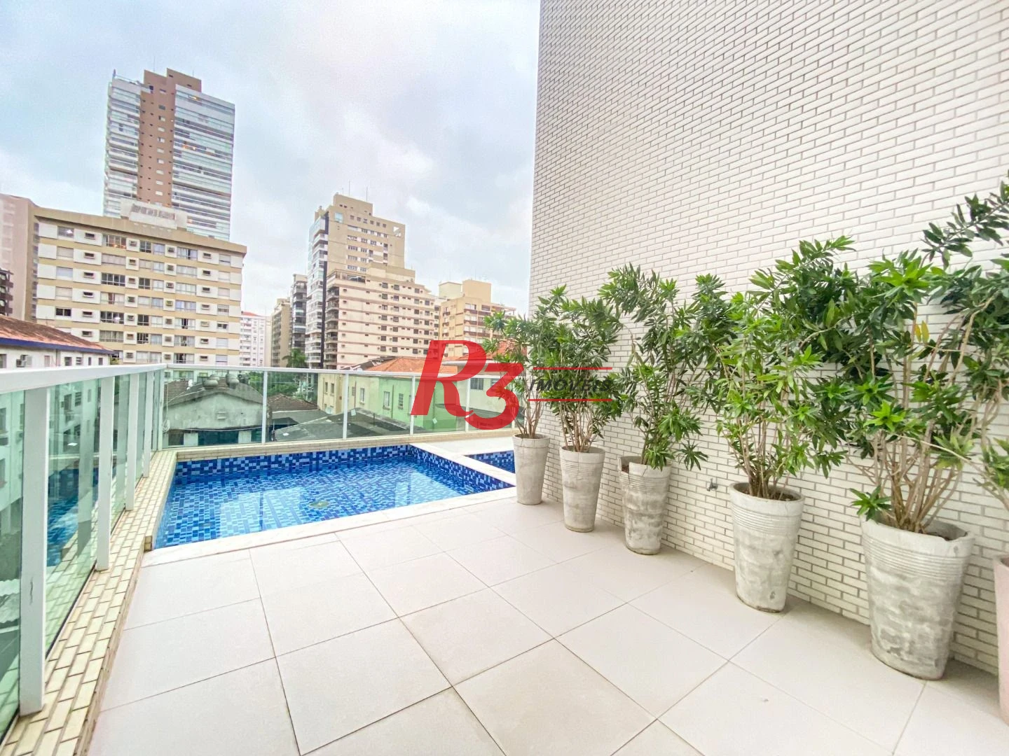 Apartamento com 3 dormitórios à venda, 129 m² por R$ 2.240.000,00 - Gonzaga - Santos/SP