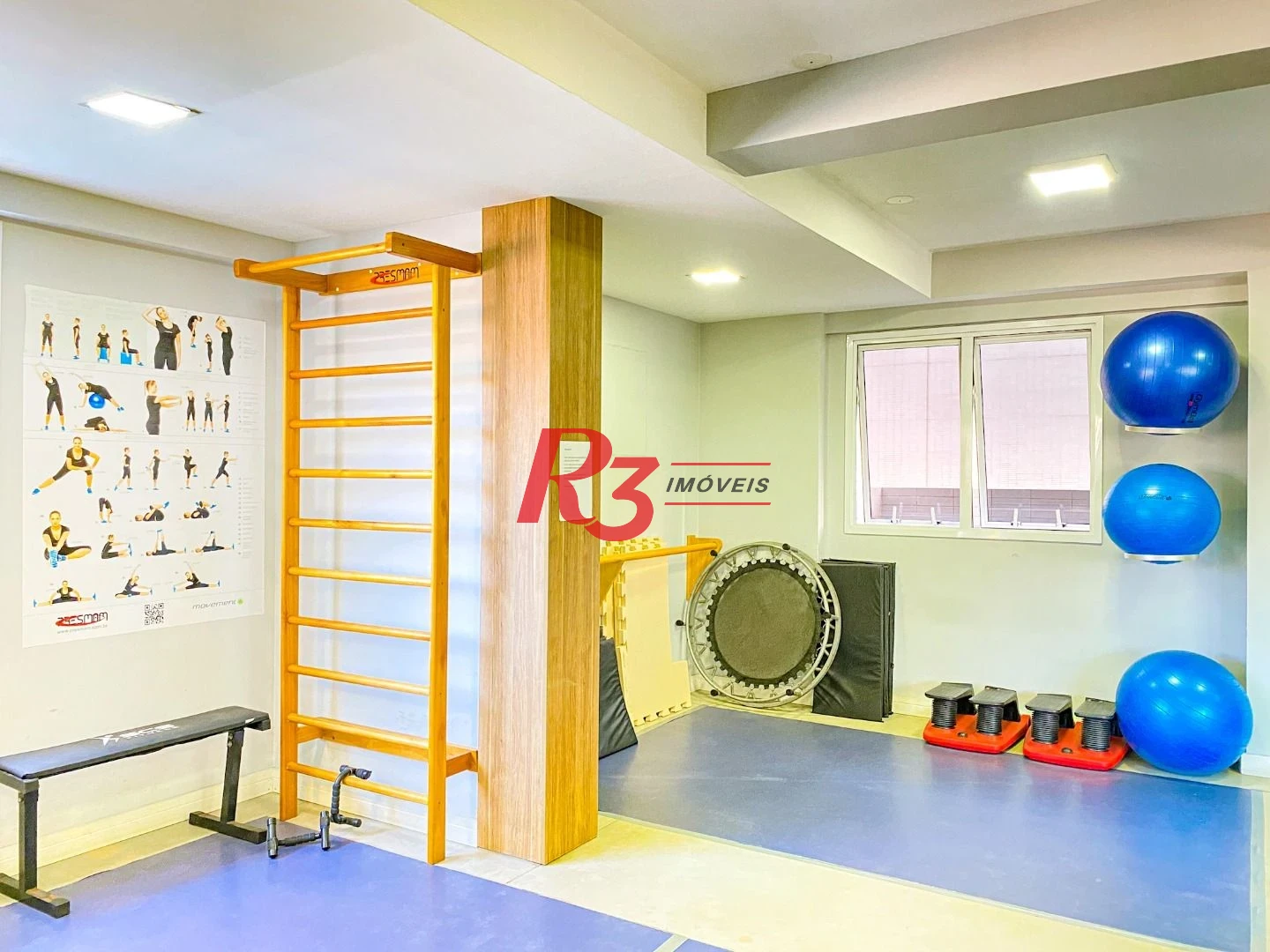 Apartamento com 2 dormitórios à venda, 82 m² por R$ 1.250.000,00 - Gonzaga - Santos/SP