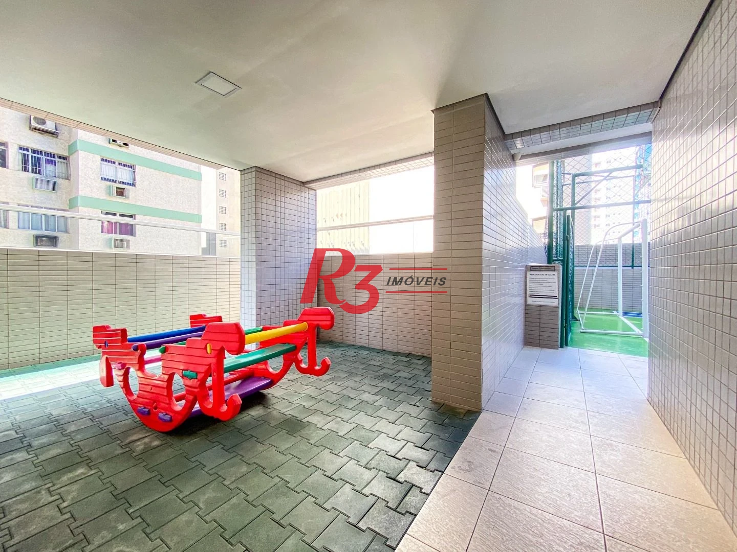Apartamento com 2 dormitórios à venda, 82 m² por R$ 1.250.000,00 - Gonzaga - Santos/SP