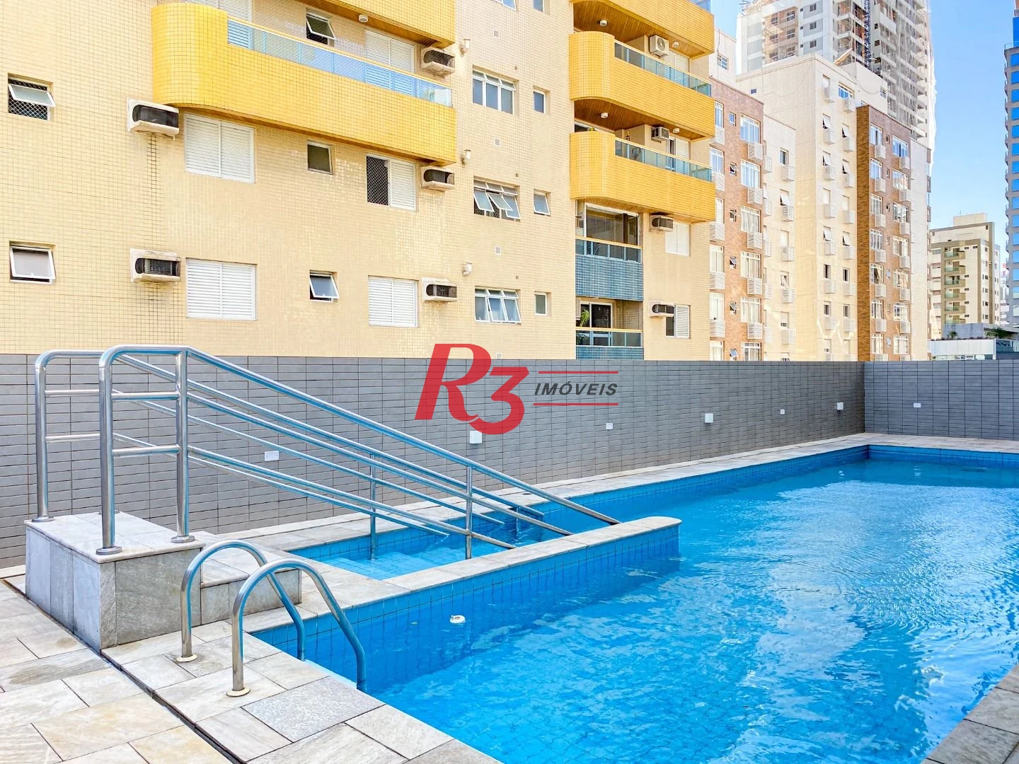 Apartamento com 2 dormitórios à venda, 82 m² por R$ 1.250.000,00 - Gonzaga - Santos/SP