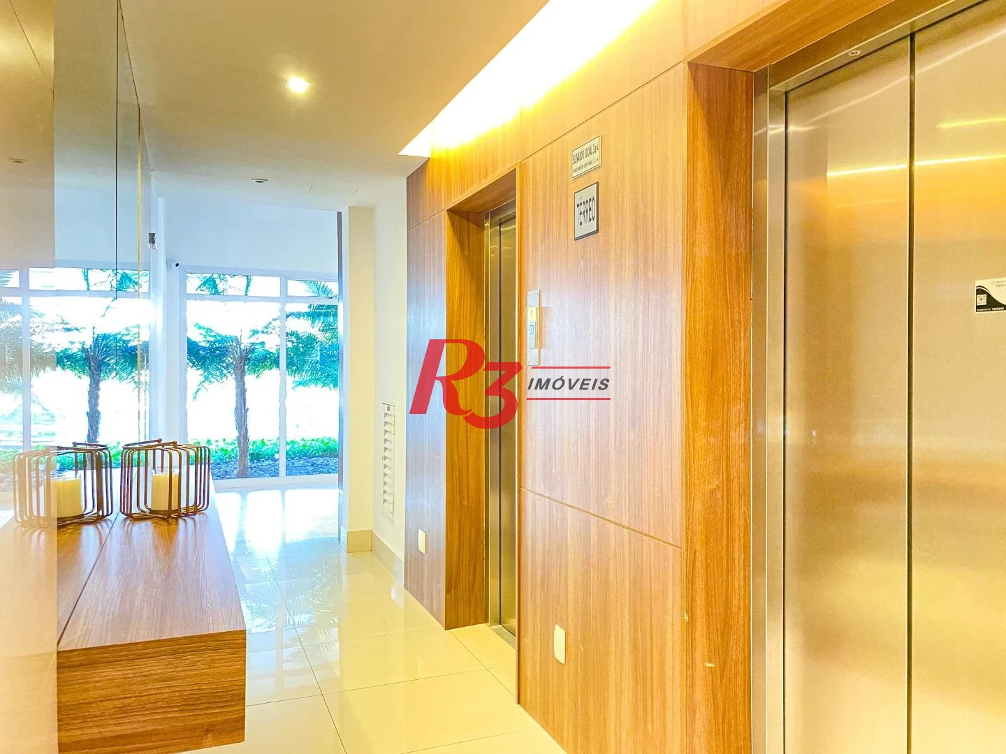 Apartamento com 2 dormitórios à venda, 82 m² por R$ 1.250.000,00 - Gonzaga - Santos/SP
