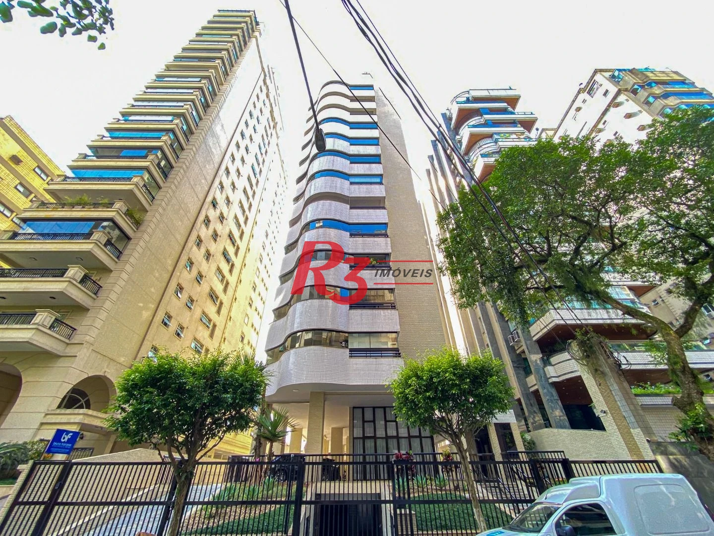 Apartamento com 3 dormitórios à venda, 212 m² por R$ 2.100.000,00 - Boqueirão - Santos/SP
