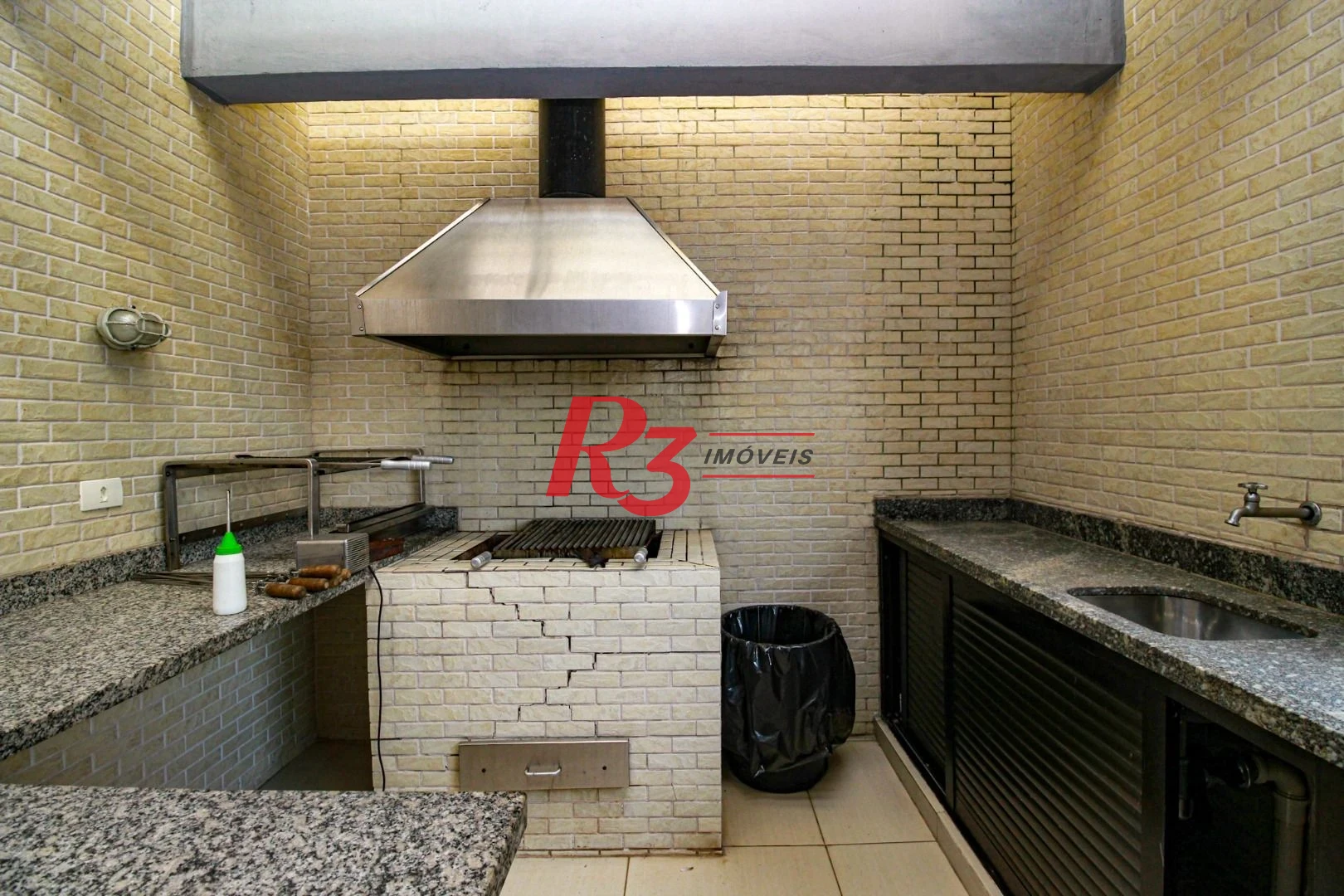 Apartamento com 3 dormitórios à venda, 212 m² por R$ 2.100.000,00 - Boqueirão - Santos/SP