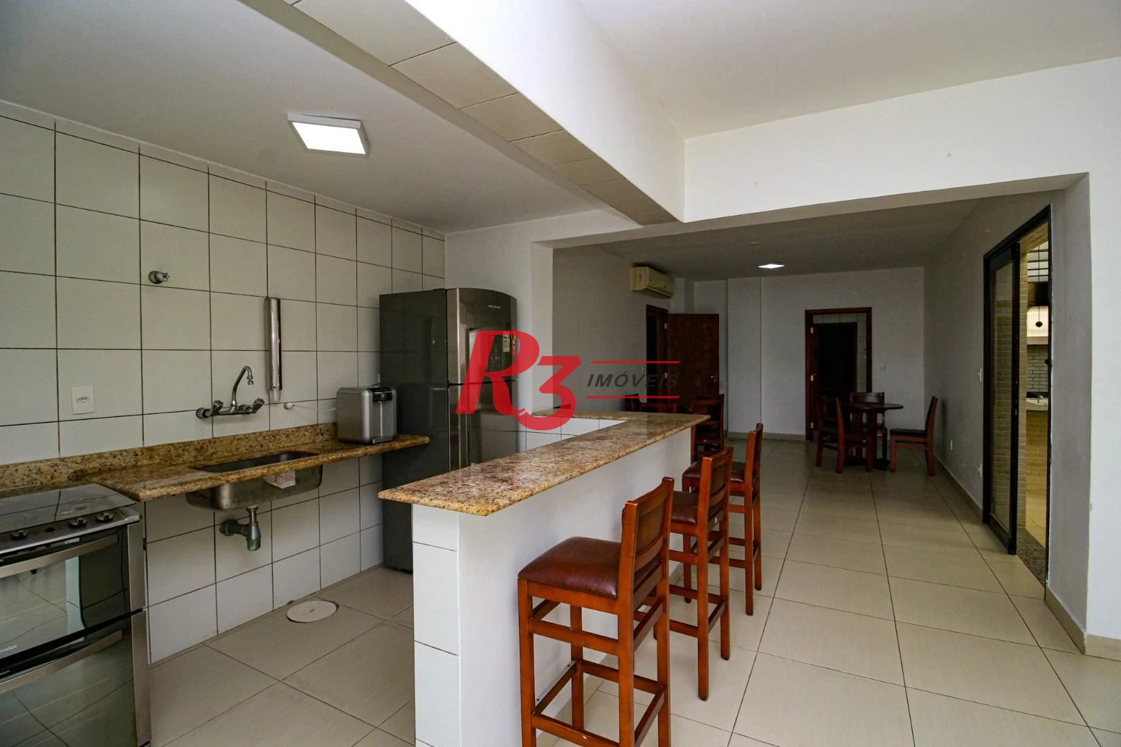 Apartamento com 3 dormitórios à venda, 212 m² por R$ 2.100.000,00 - Boqueirão - Santos/SP