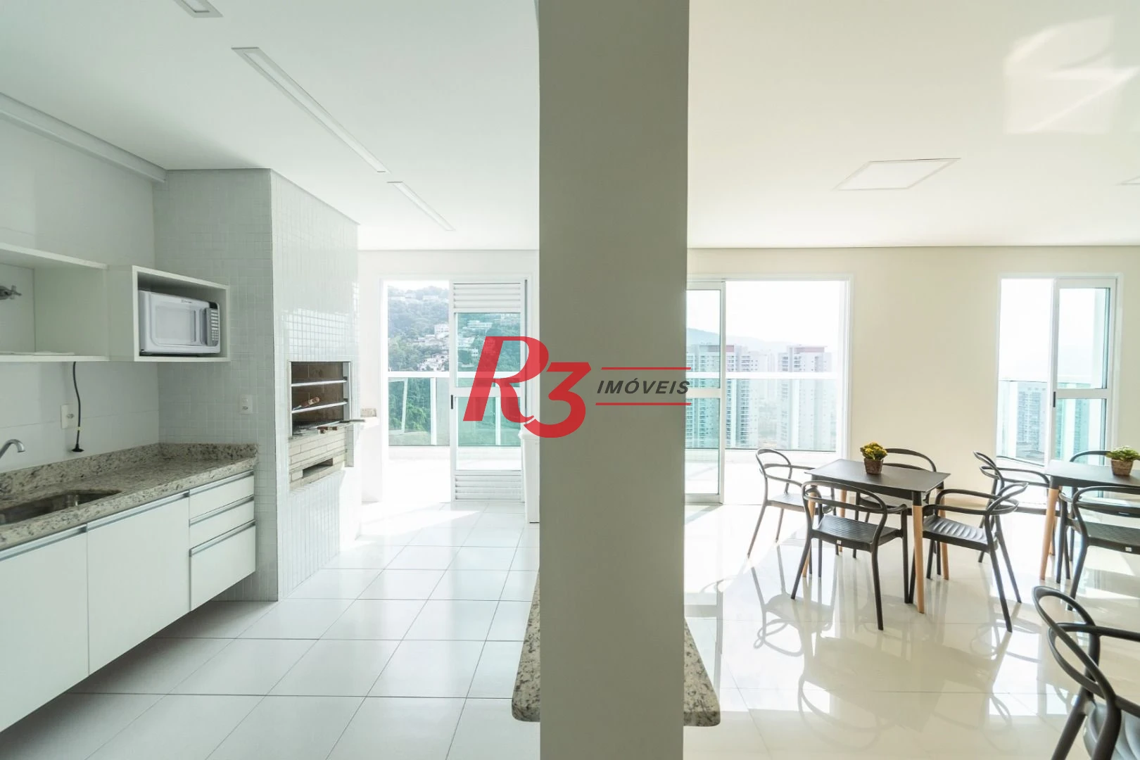 Apartamento com 1 dormitório à venda, 54 m² por R$ 735.000,00 - José Menino - Santos/SP