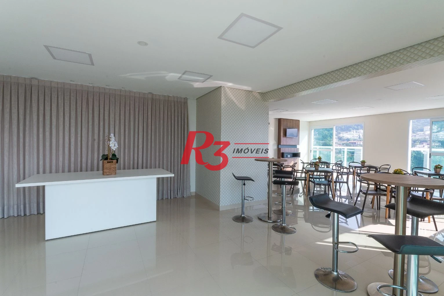 Apartamento com 1 dormitório à venda, 54 m² por R$ 735.000,00 - José Menino - Santos/SP
