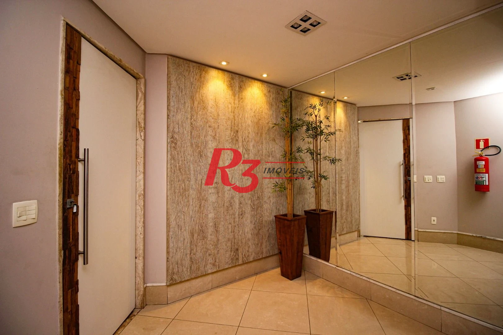 Apartamento com 3 dormitórios à venda, 123 m² por R$ 1.600.000,00 - Pompéia - Santos/SP