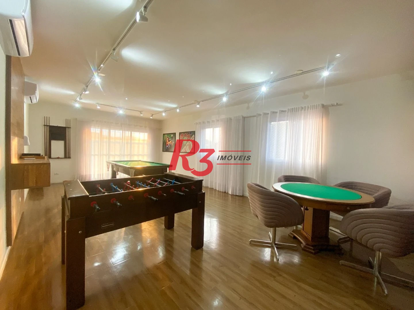 Apartamento com 2 dormitórios para alugar, 58 m² por R$ 5.500,00/mês - Vila Matias - Santos/SP