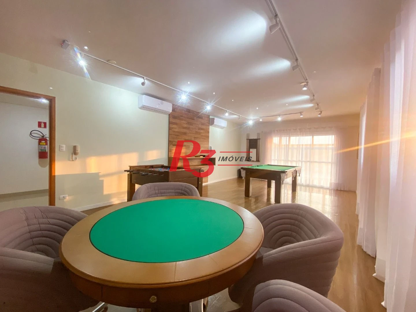 Apartamento com 2 dormitórios para alugar, 58 m² por R$ 5.500,00/mês - Vila Matias - Santos/SP