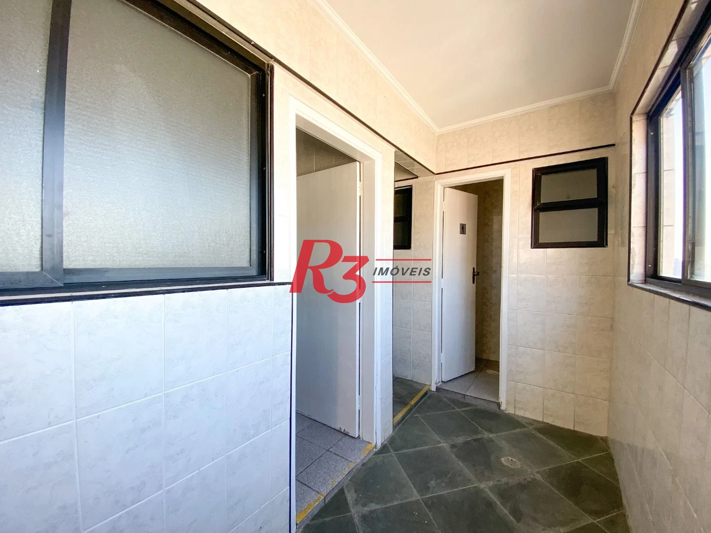 Apartamento à venda, 90 m² por R$ 425.000,00 - Marapé - Santos/SP