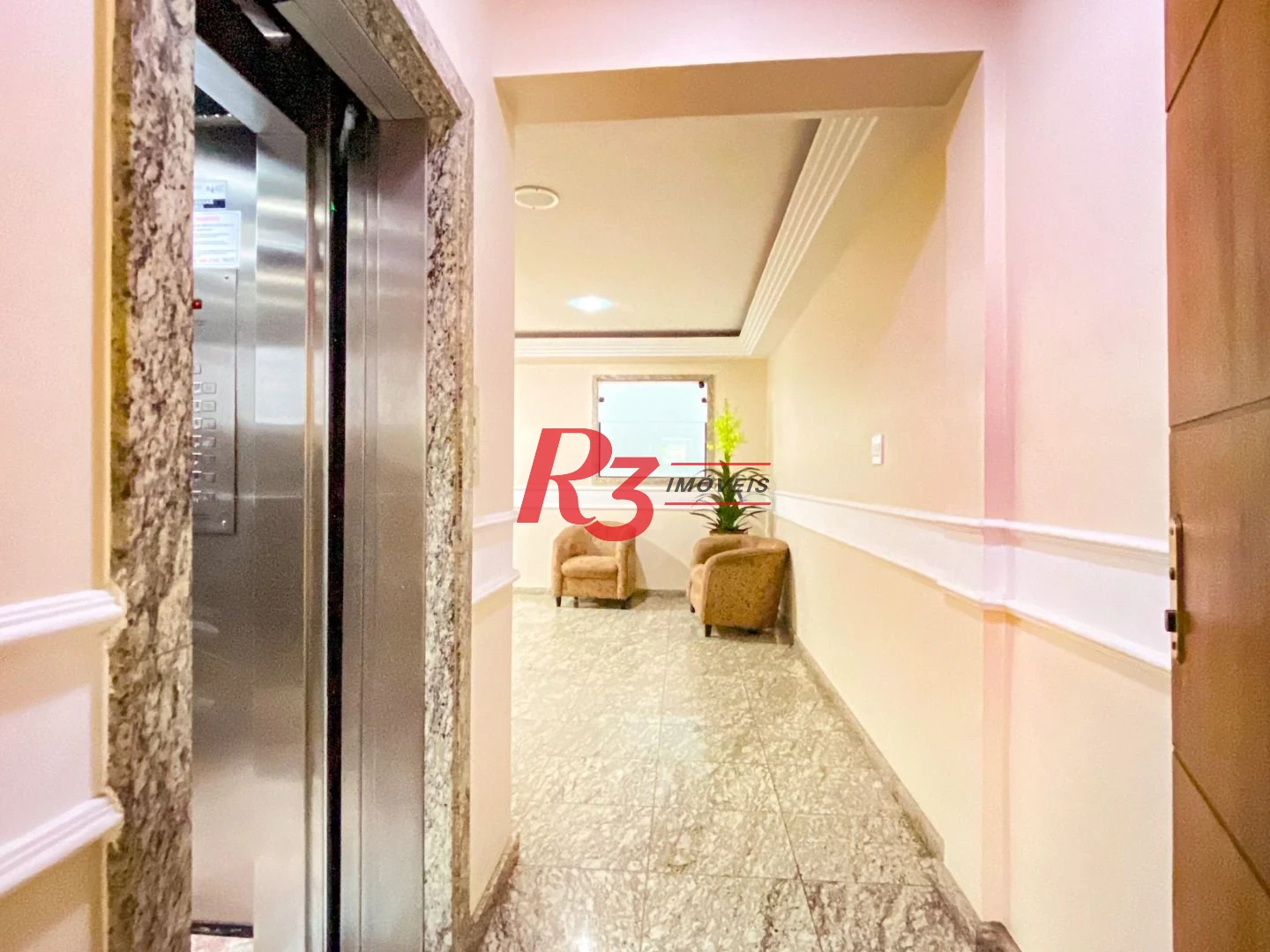 Apartamento à venda, 90 m² por R$ 425.000,00 - Marapé - Santos/SP