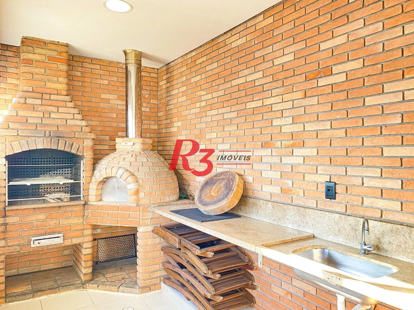Apartamento com 3 dormitórios à venda, 80 m² por R$ 800.000,00 - Gonzaga - Santos/SP