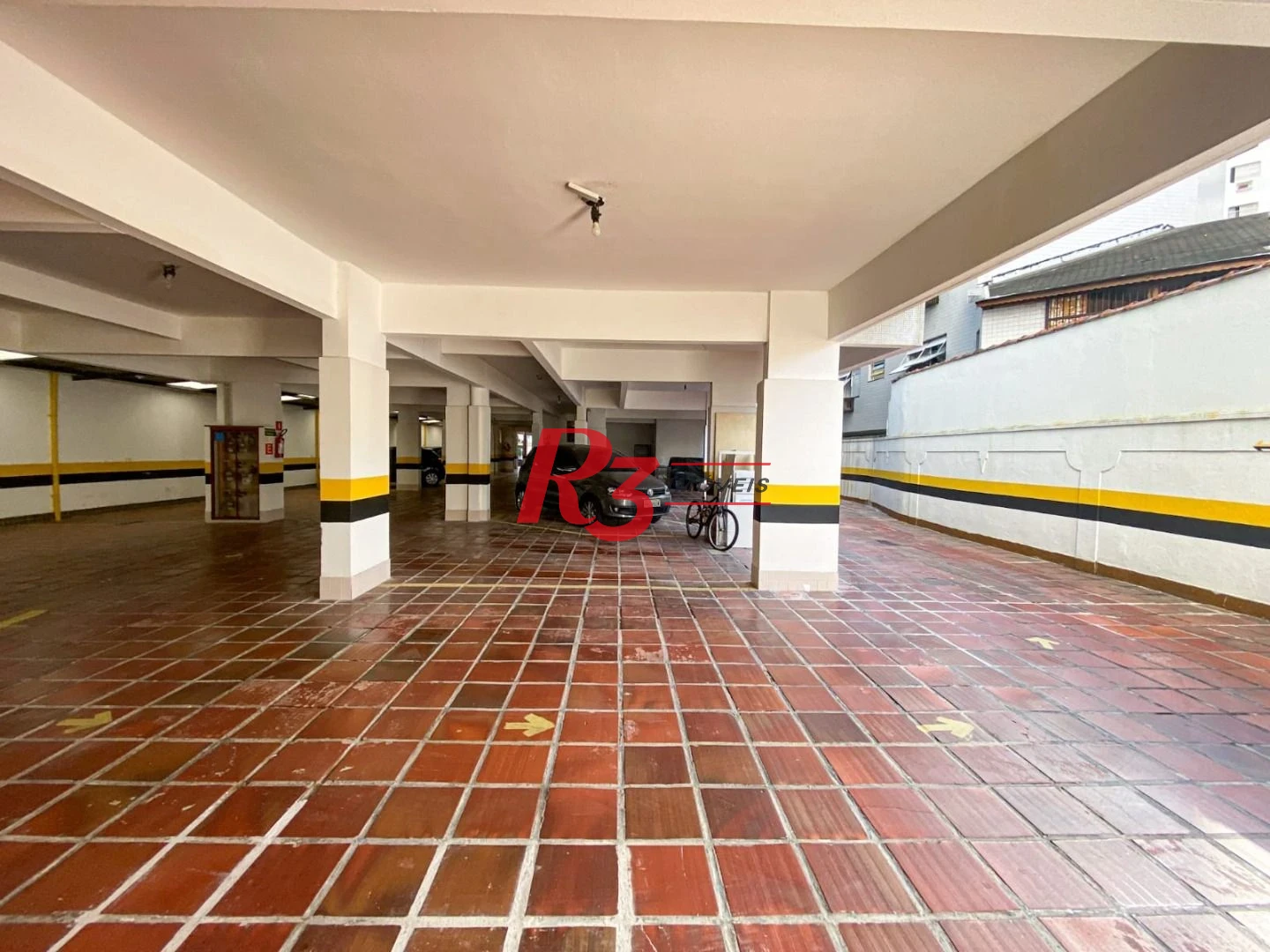 Apartamento com 2 dormitórios à venda, 78 m² por R$ 630.000,00 - Gonzaga - Santos/SP